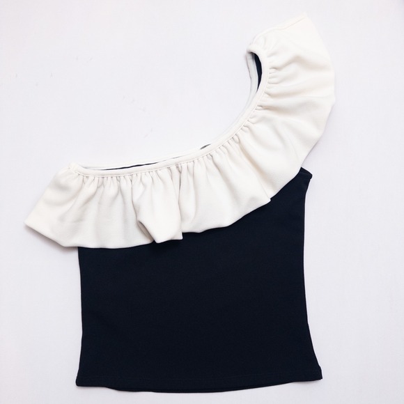 H&M One Shoulder Ruffle Top Black White Asymmetrical Stretch Women's XS - Picture 8 of 10